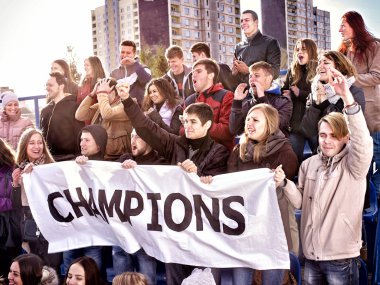 Hayranları Stadyumu holding şampiyon büyük tezahürat.
