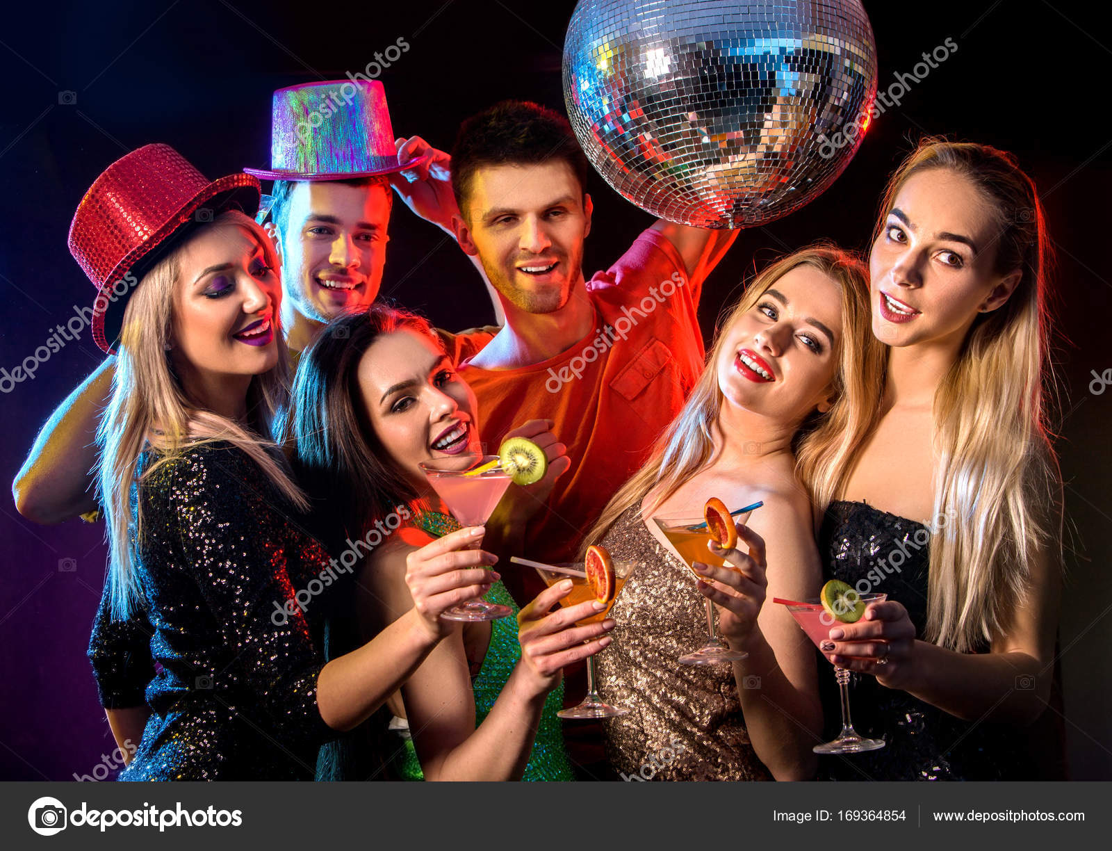 Partymädchen Mit Hut- Und Discokugel Stockfoto - Bild von