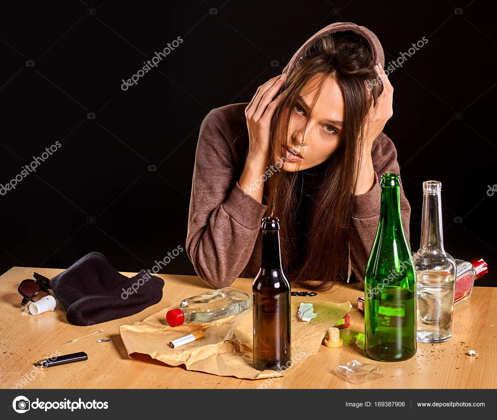 женщргв с пиаом на ливане. женская пьянка на фрилансе. женщины которые пьют. женская пьянка на фрилансе. женская пьянка на фрилансе.