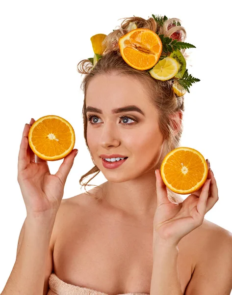 Facial treatment from fresh fruits mask for woman. — Stock Photo, Image