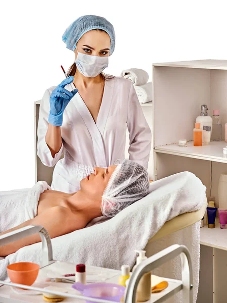 Dermal fillers of man in spa salon with beautician. — Stock Photo, Image