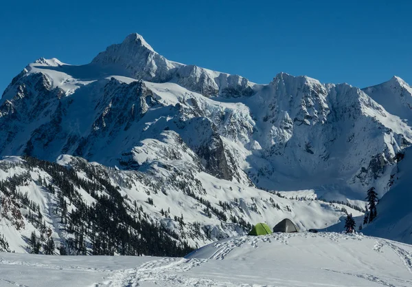 Pacific northwest winter camping — Stock Photo, Image