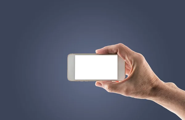 Manliga högra hand håller smartphone med blank skärm — Stockfoto