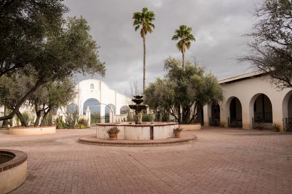 San Xavier del Bac misji poza Tucson w stanie Arizona — Zdjęcie stockowe