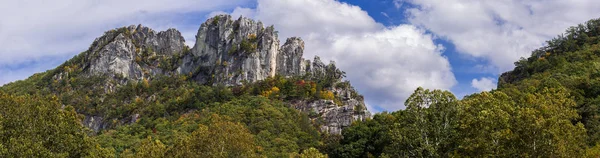 Seneca Rocks in West Virginia — Stockfoto