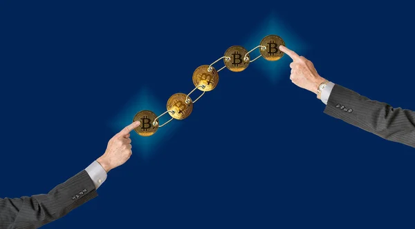 Bitcoin collegati con sfondo blu per blockchain — Foto Stock