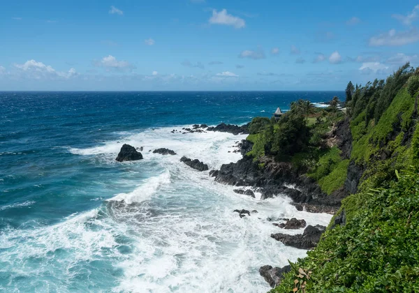 Gazebo on coast near Hana on Hawaiian island of Maui — Stock Photo, Image