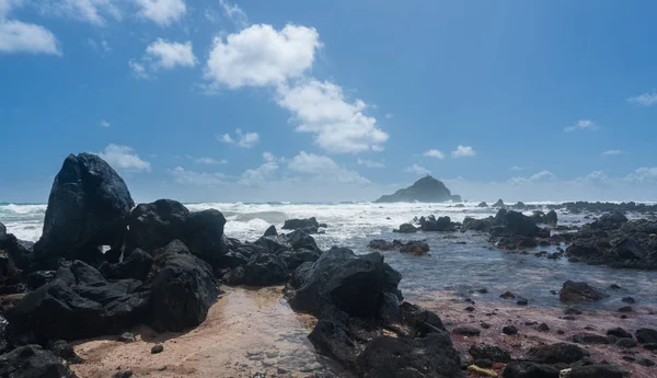 Koki Beach nära Hana på hawaiianska ön Maui — Stockfoto