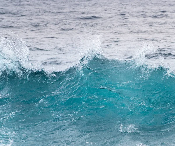 Mișcarea înghețată a valurilor oceanice din Hawaii — Fotografie, imagine de stoc