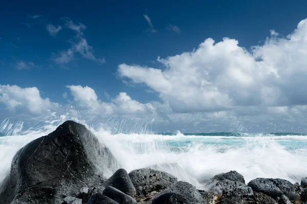 Movimiento congelado de olas oceánicas frente a Hawai — Foto de Stock