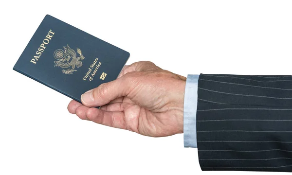 Senior caucásico mano sosteniendo US pasaporte — Foto de Stock