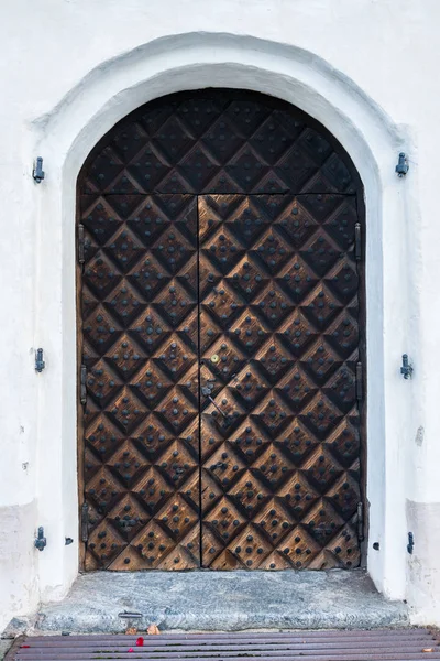 Πόρτες με καθεδρικό ναό σε Porvoo, Φινλανδία — Φωτογραφία Αρχείου