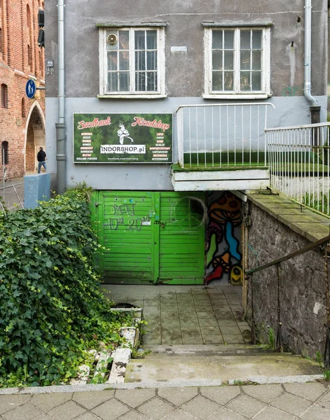 Tienda de marihuana en el casco antiguo de Gdansk, Polonia — Foto de Stock