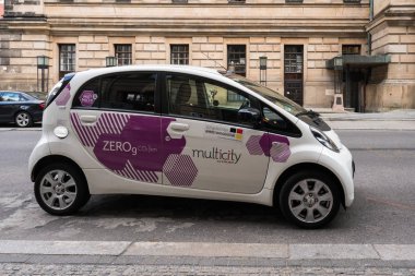 Multicity elektrikli otomobil araç Berlin'de paylaşımı