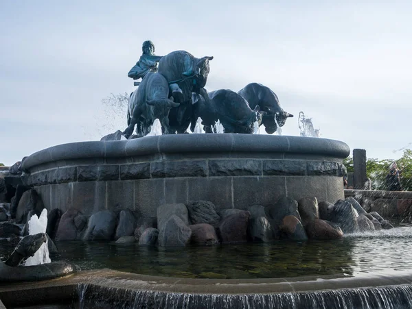 Fontaine Gefion inaugurée en 1908 à Copenhague Danemark — Photo