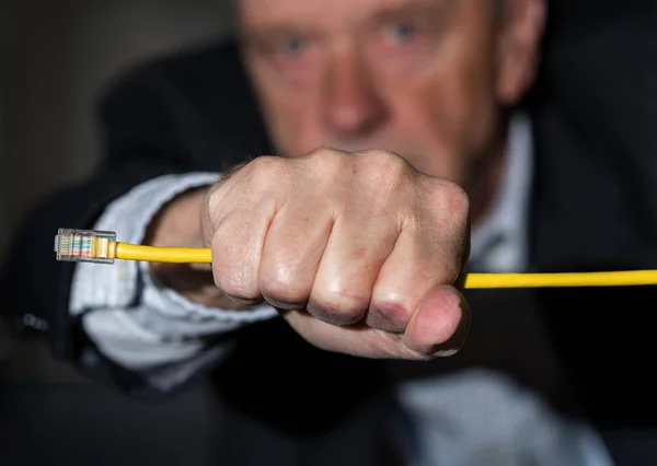 Führungskräfte drosseln Internet-Geschwindigkeit für Konzept zur Netzneutralität — Stockfoto