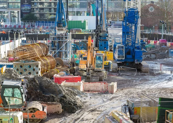 Canary Wharf Londra yılında inşaat alanında — Stok fotoğraf