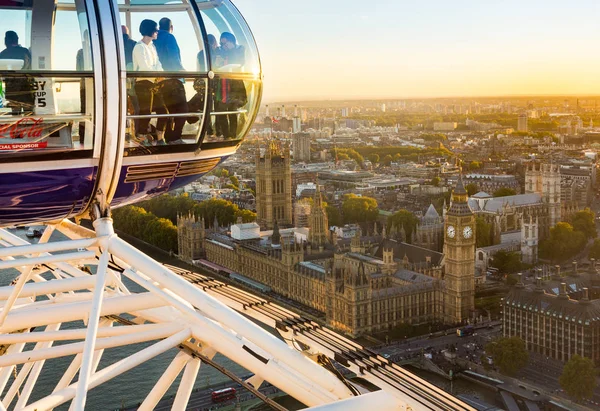 Pemandangan Gedung Parlemen dari London Eye — Stok Foto