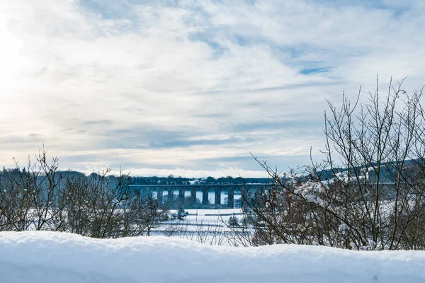 Railway viaduct near Chirk in Wales with snow — Stock Photo, Image