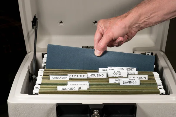Home sistema di archiviazione per le tasse organizzate in cartelle — Foto Stock
