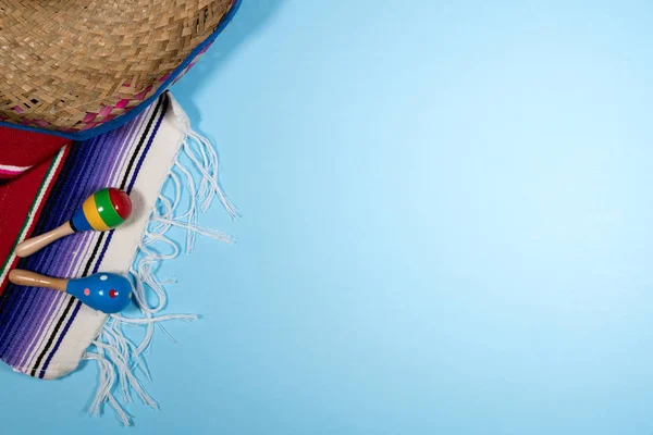 Cinco de Mayo fundo do festival em azul — Fotografia de Stock