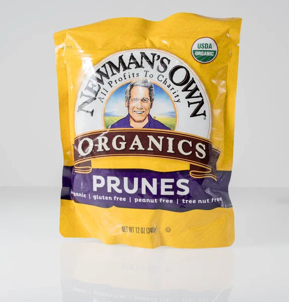 Foto editorial ilustrativa de Newmans Own Prunes — Fotografia de Stock