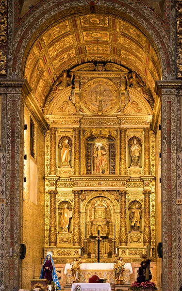 Main altar in Cathedral in Funchal Madiera — Stock Photo, Image