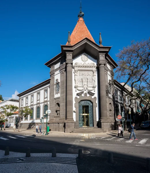 Banco yapmak Funchal Madiera dalında Portekiz — Stok fotoğraf