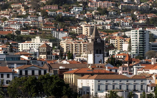 Torre del reloj de Catedral en Funchal Madiera — Foto de Stock