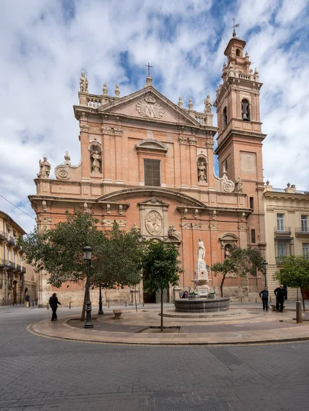 西班牙瓦伦西亚教堂和塔 — 图库照片