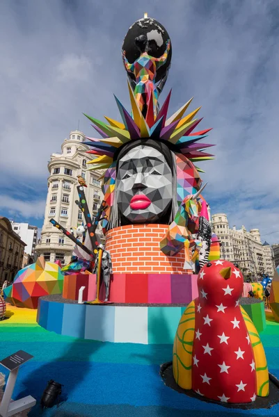 Komplexe Statuen, die für das fallas festival in valencia geschaffen wurden — Stockfoto