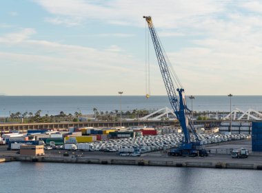 İhracat Valencia İspanya için bekleyen arabalar