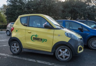 Multicity elektrikli otomobil araç Roma'da paylaşımı