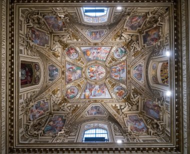 Yan şapel Trastevere St Mary Bazilikası