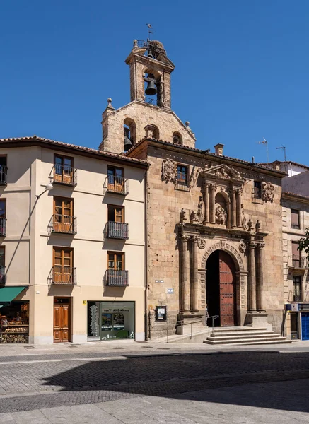 Entrada de la Inglesia de San Martín de Tours en Salamanca España — Foto de Stock