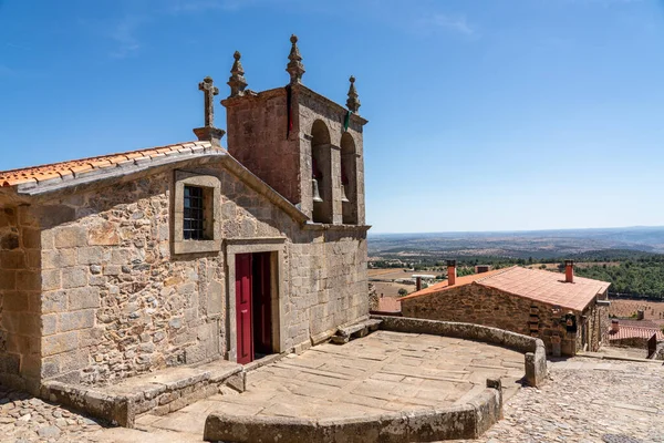 Antigua iglesia para Nuestra Señora de Rocamador en Castelo Rodrigo — Foto de Stock