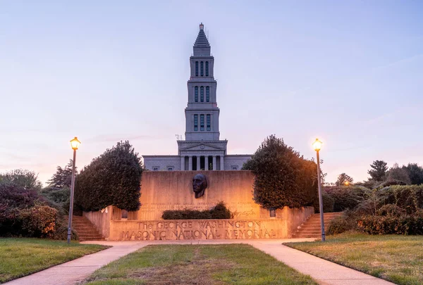 Sunset at the George Washington Masonic National Memorial in Alexandria — Stock Photo, Image