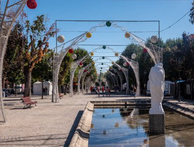 Lamego şehrinin yukarısındaki kilisemizin merdiven süslemeleri.