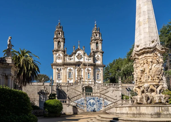 Statues on the stairs to Our Lady of Remedies church above the city of Lamego — Stock Photo, Image