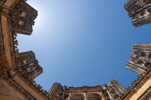 Capilla inacabada en el Monasterio de Batalha cerca de Leiria en Portugal — Foto de Stock