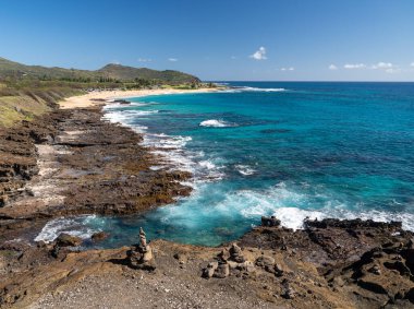 View down the Sandy Beach Park coastline near Waikiki on Oahu