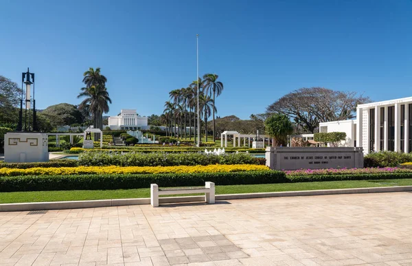 Jardines de Laie Hawaii Templo de la iglesia de los santos de los últimos días en Oahu —  Fotos de Stock