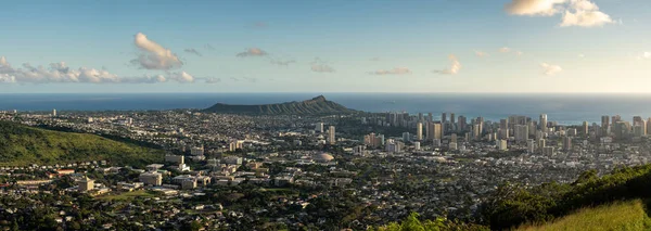Panorama Waikiki i Honolulu z Tantalus z widokiem na Oahu — Zdjęcie stockowe