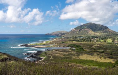 Rear view of the crater on the top of Koko Head on Oahu from the hike to the lighthouse