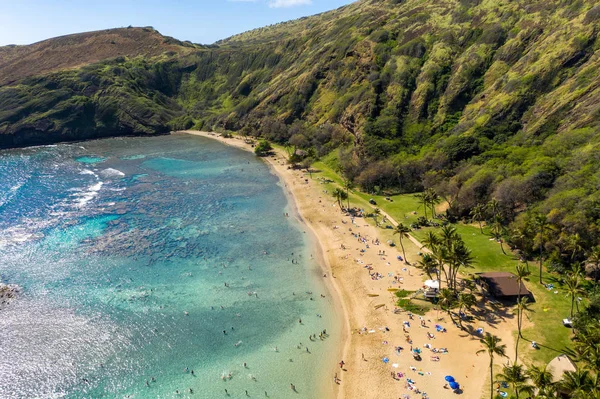 Vista aérea da reserva natural da Baía de Hanauma em Oahu, Havaí — Fotografia de Stock