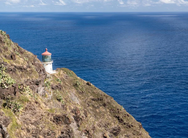 Steile weg naar de vuurtoren op Makapuu punt op Oahu, Hawaii — Stockfoto