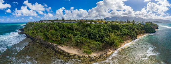 Aerial drone shot of Princeville and the Kenomene Ocean Sunset Outlook on Kauai in Hawaii — Zdjęcie stockowe