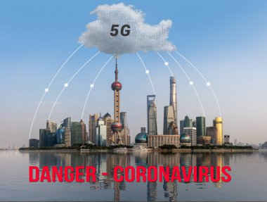 Shanghai silueti üzerinde koronavirüsün nedeni olarak 5G kablosuz tartışmalar
