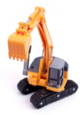 Yükseltilmiş kepçe ile oyuncak Paletli ekskavatör