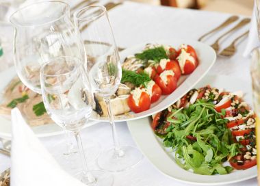 Ikram Servisi. set tablo